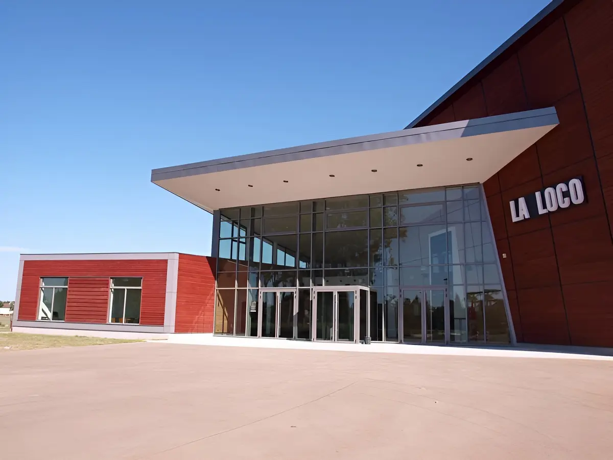 La Loco Salle de spectacle à Mezidon-Canon près de Lisieux facade