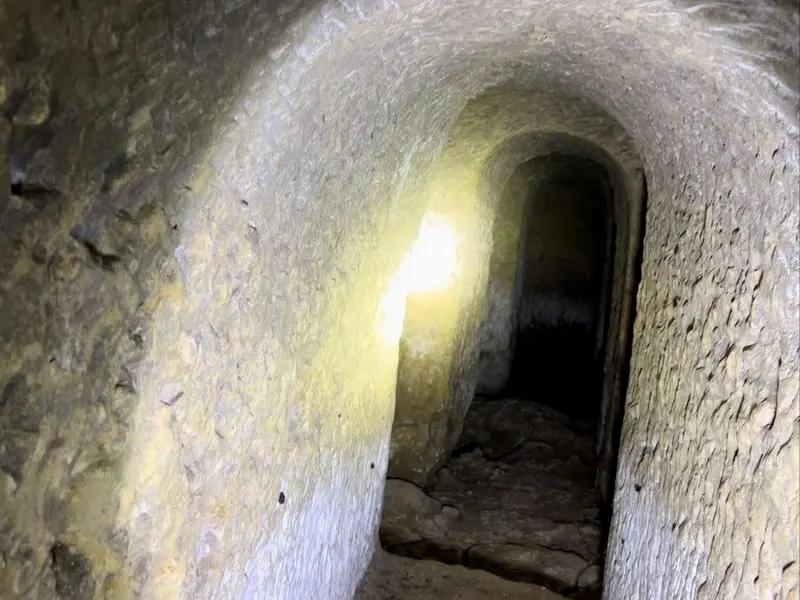 Le-souterrain-initiatIque-de-la-Bove-des-Chevaliers