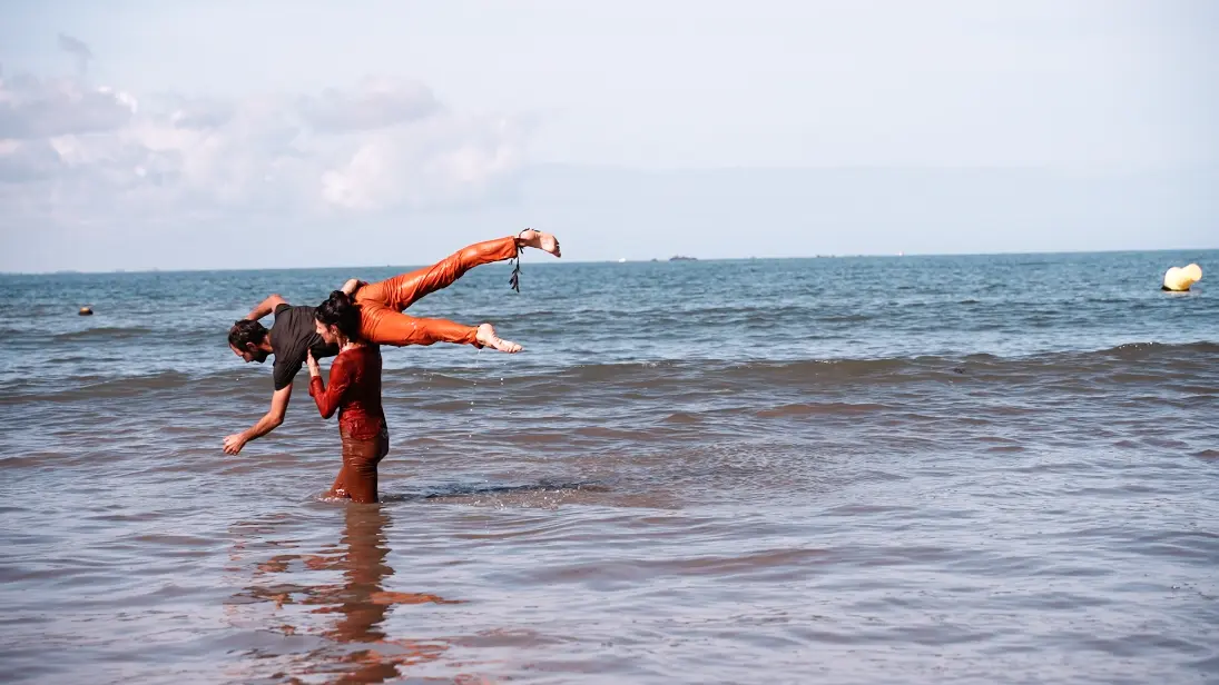 Au Bord des Mondes85