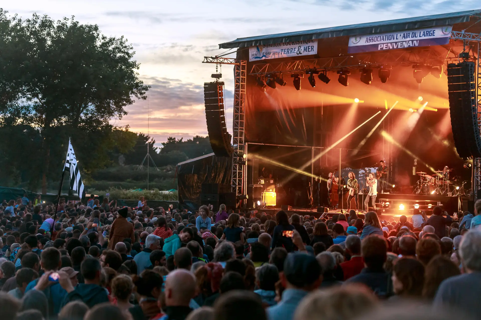 Festival-de-Bugueles-2016---Frero-Delavega-29-min