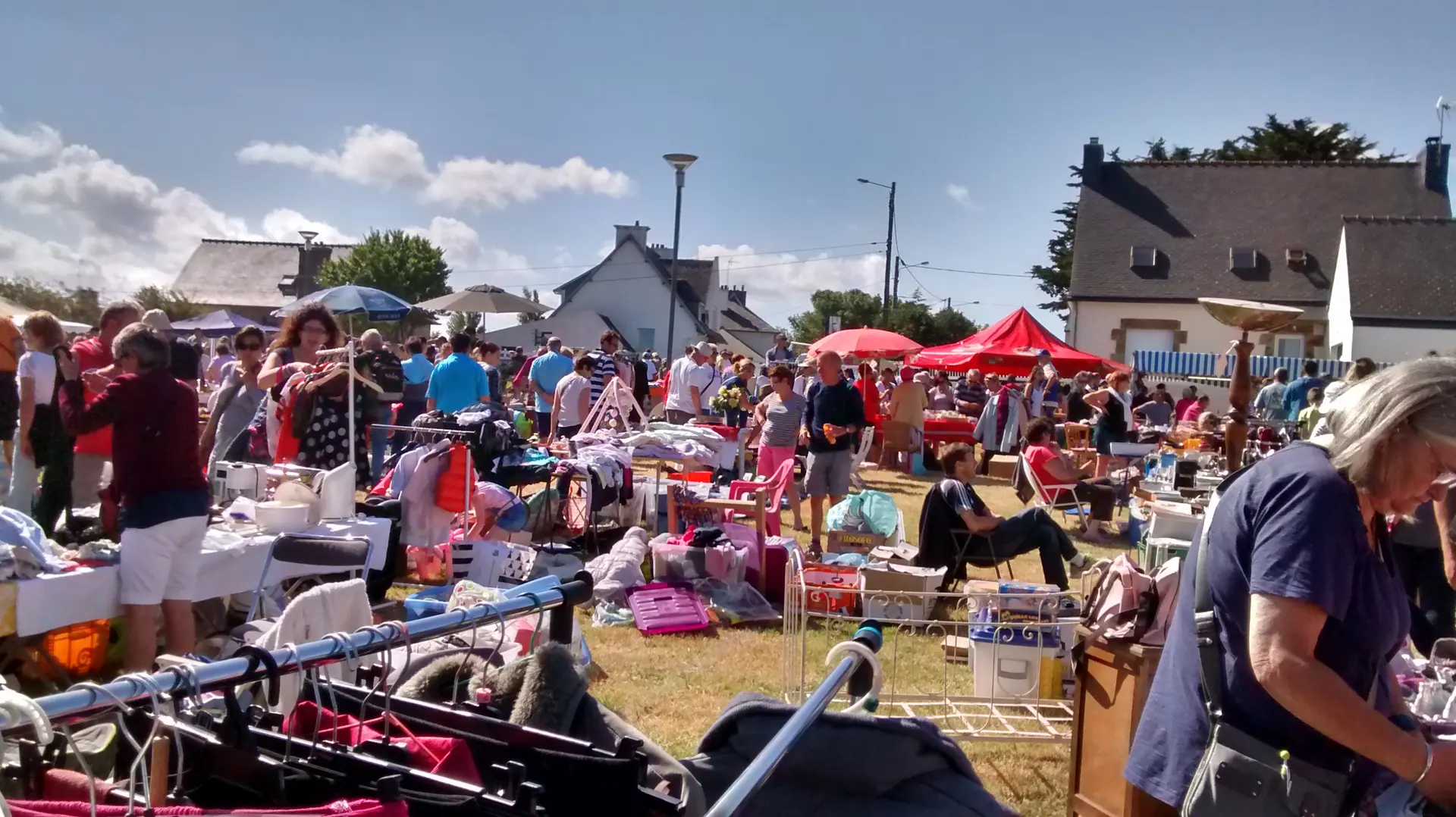 Vide Grenier Clarté