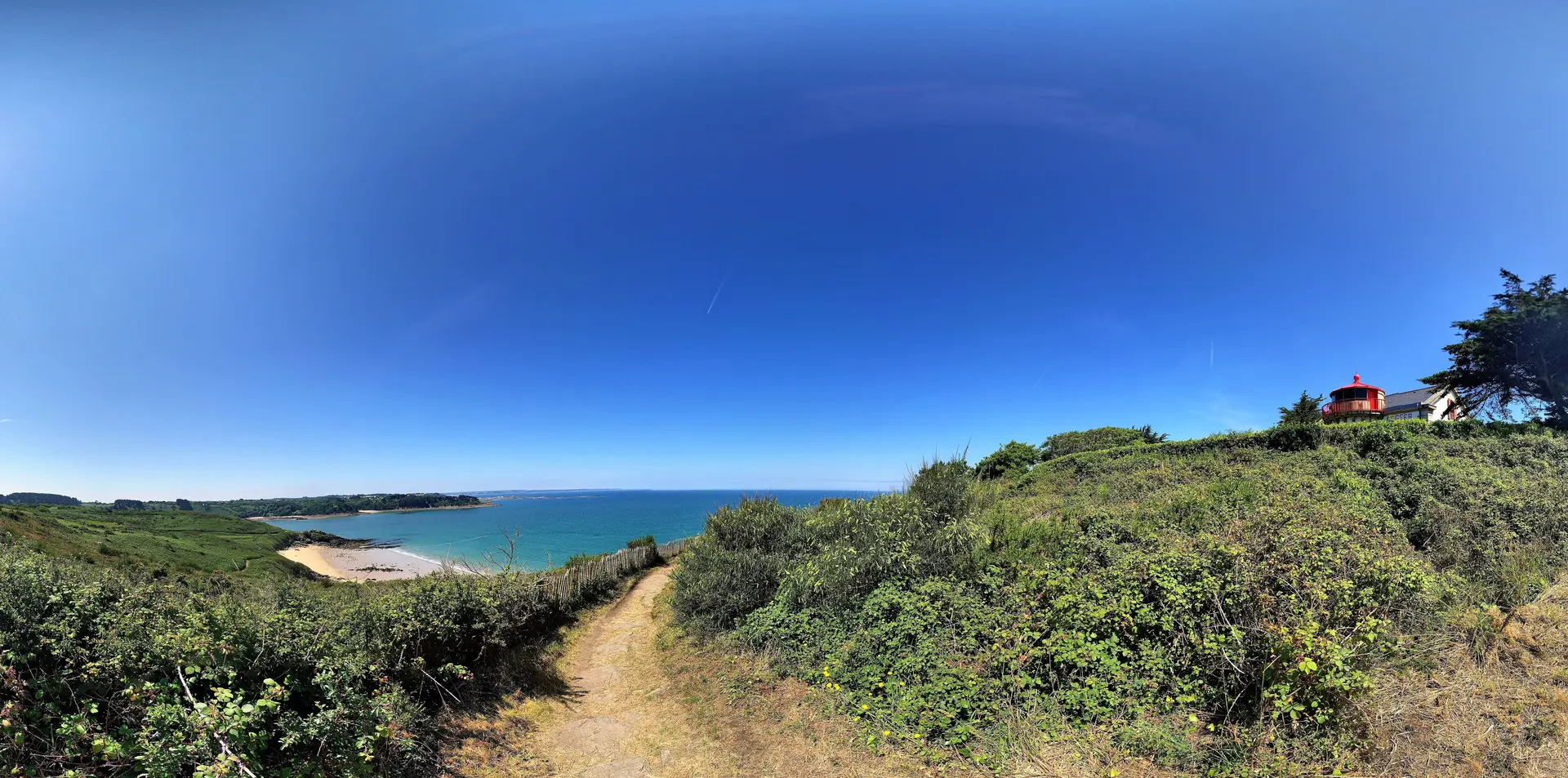 plage-de-maez-an-aod-phare-de-beg-lguer