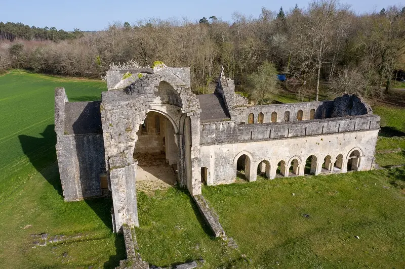 5521_abbaye_de_boschaud_© Dordogne Libre