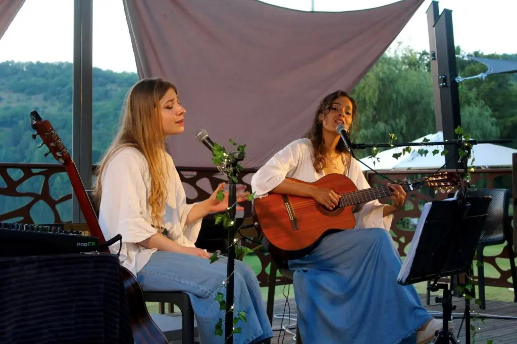 8 août duo musique