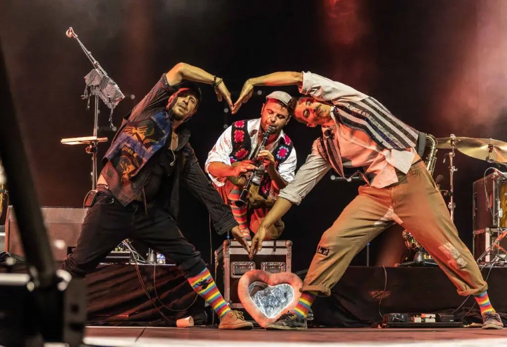 9 août les p'tits fils de jeanine concert guingette neuvic