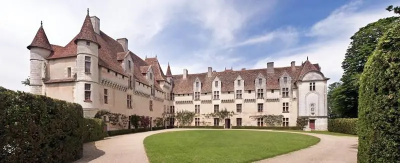 vue-façade-chateauneuvic01-visite-guidée-CDF2026