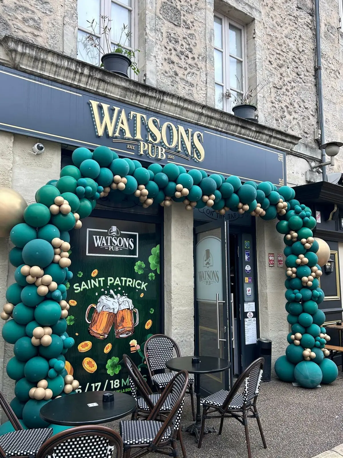 watsons-pub-exterieur-1