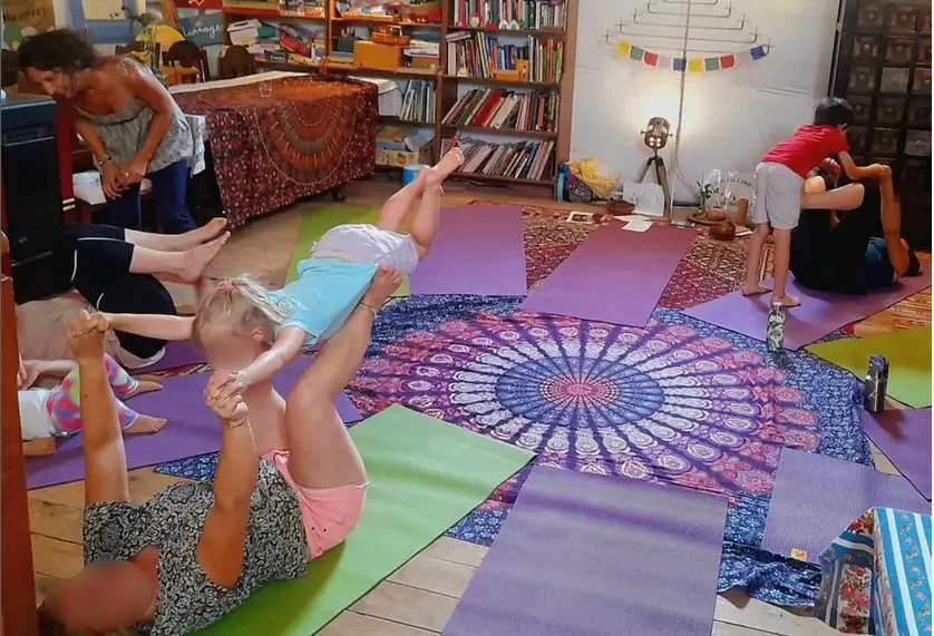 0810 Yoga en famille Chez Toti