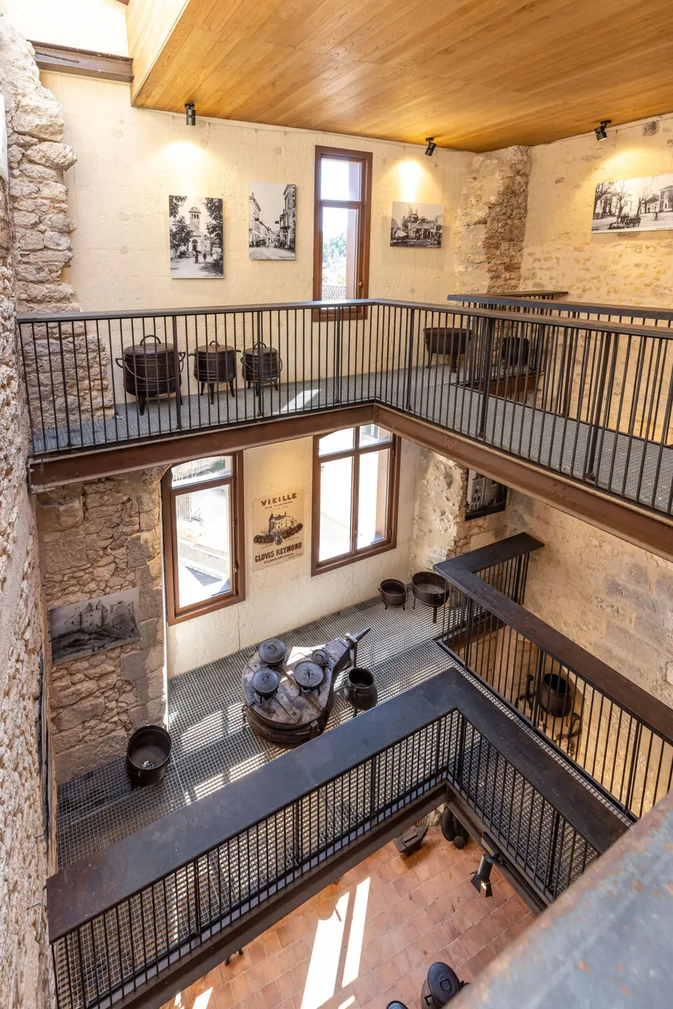 CDT 24 - Château Barrière - Villamblard