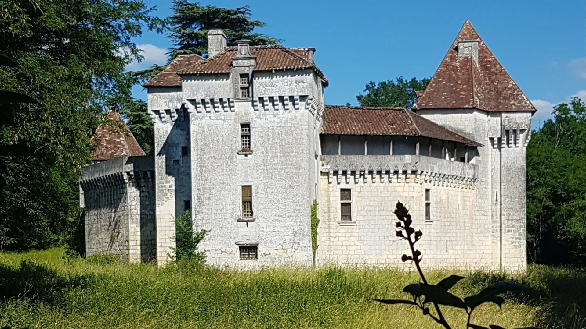 Château de Caussade - extérieur