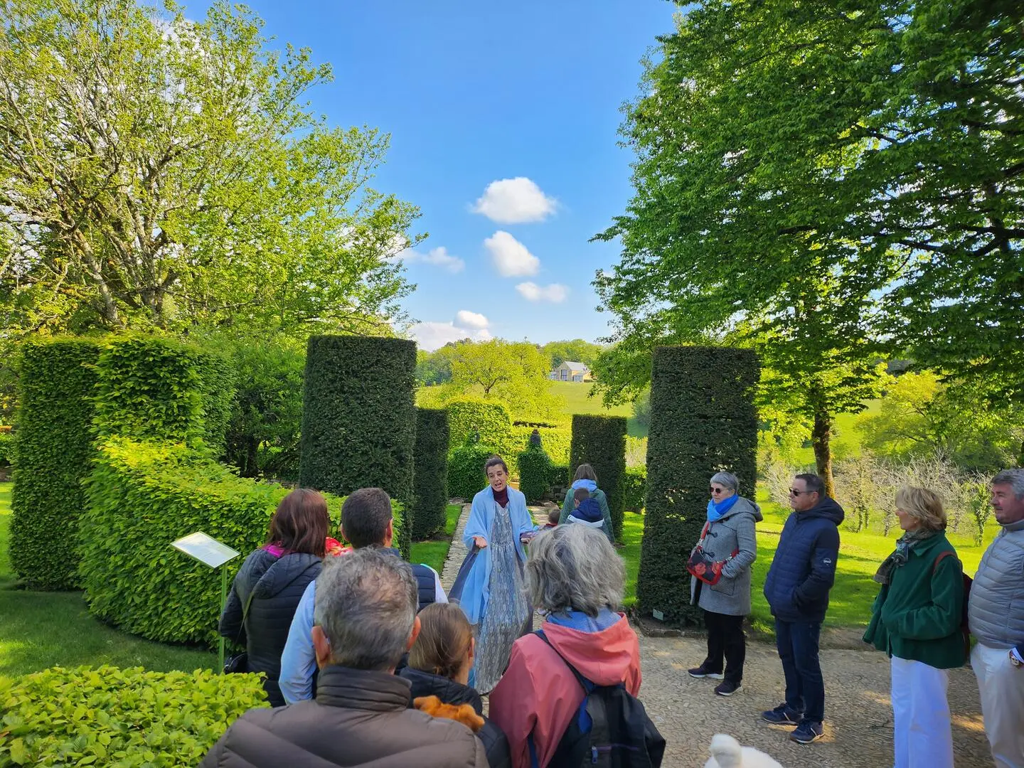 Eyrignac_visite_théâtralisee avec Henriette
