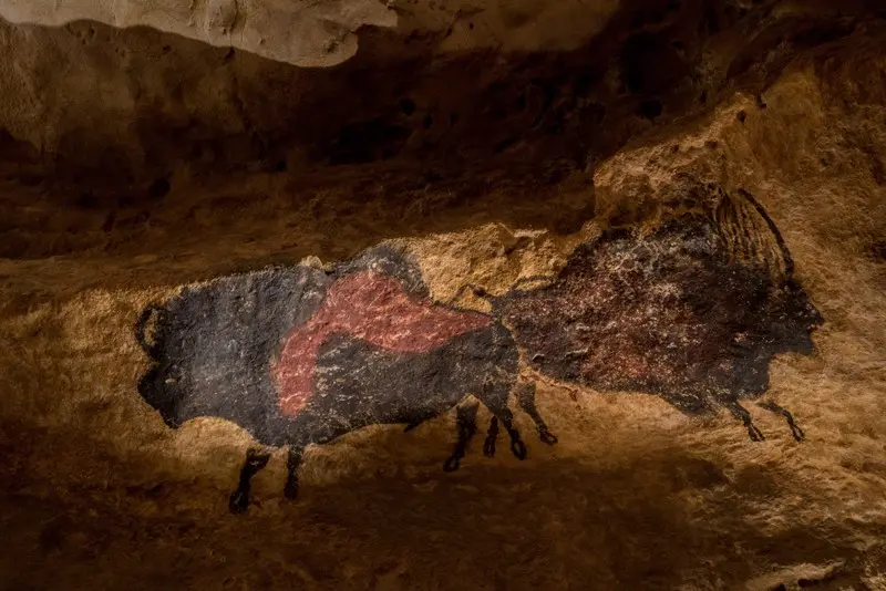 PCU_2_Grotte - Bisons Adossés - DAN_7586_Web_Lascaux IV_Montignac_novembre 2016©Dan Courtice-Semitour Périgord