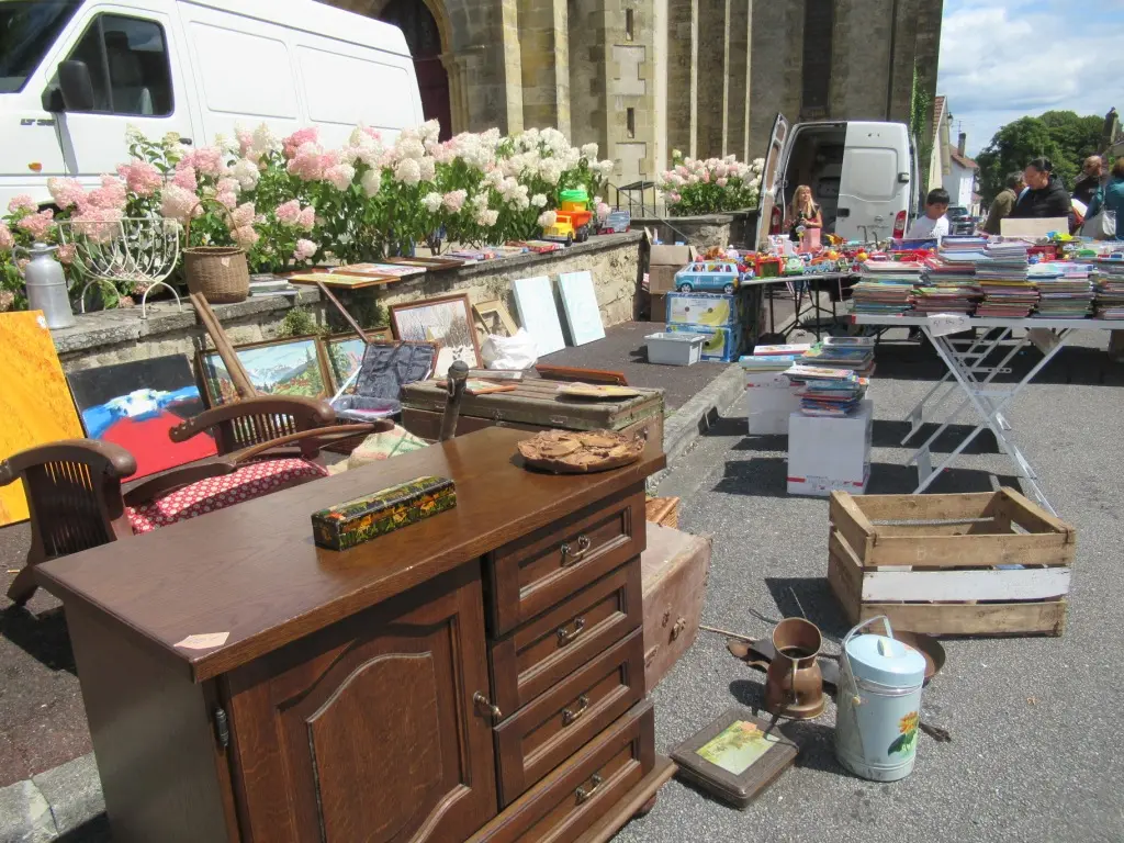 Vide grenier août