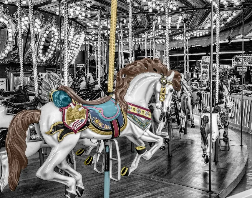 carousel-168125_1920