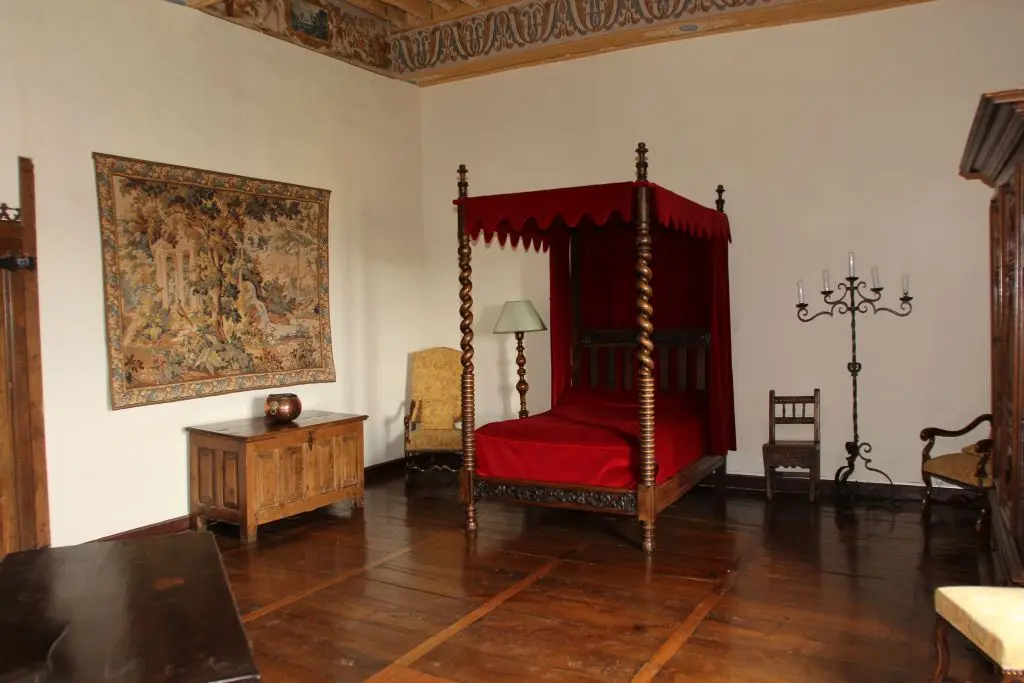 chambre-chateau-neuvic-visteCDF2026