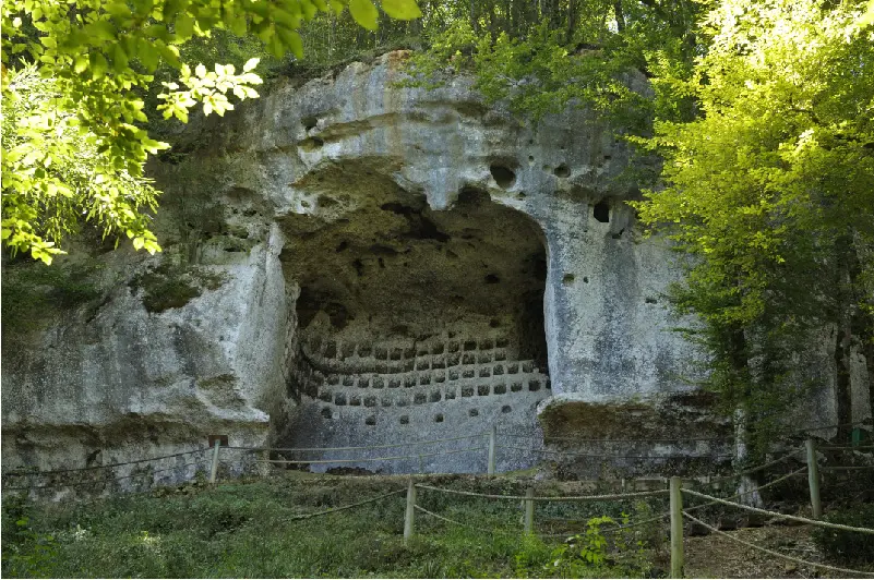 leconquil sitetroglodytique2_subias