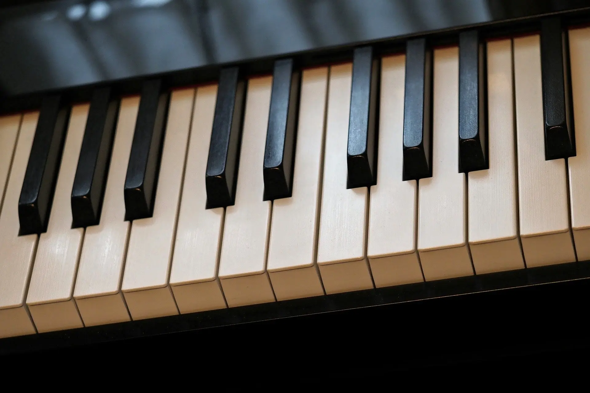 ralf1403-piano-10046998_1920