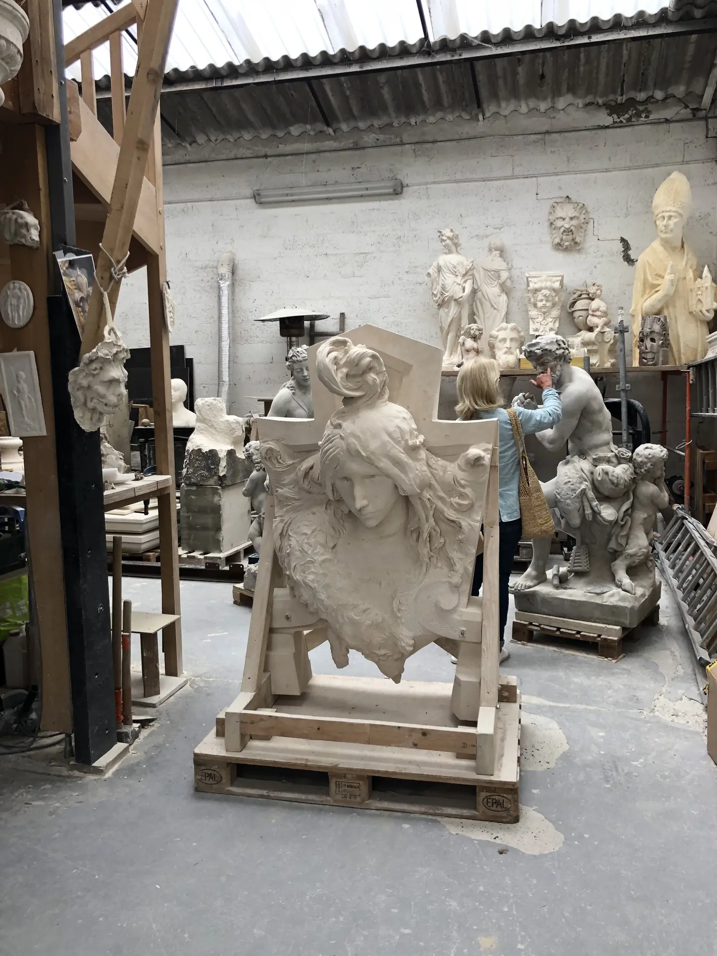 Sculpture sur pierre JEP (2)