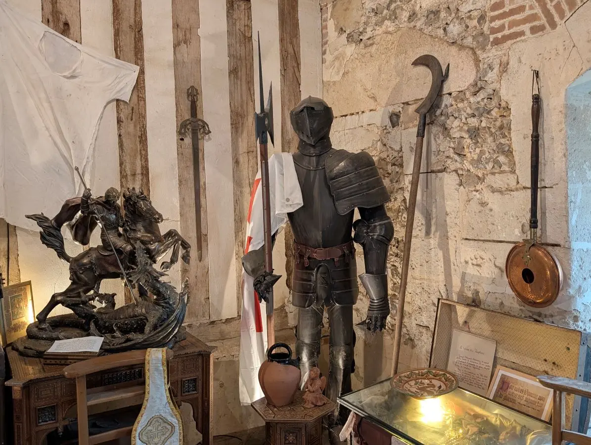 Salle des Templiers Galerie des Curiosités Larraincy