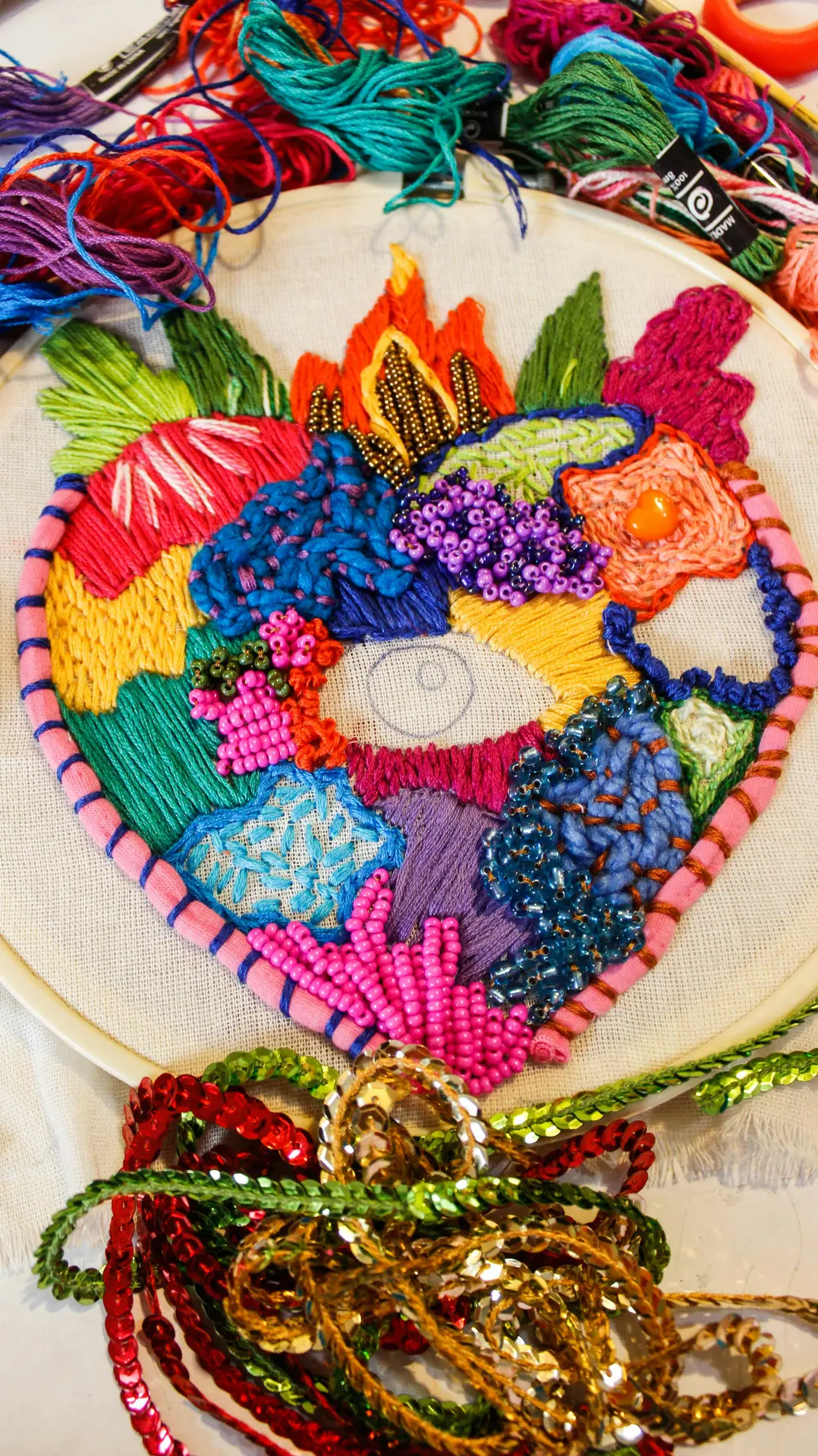 MAI broderie