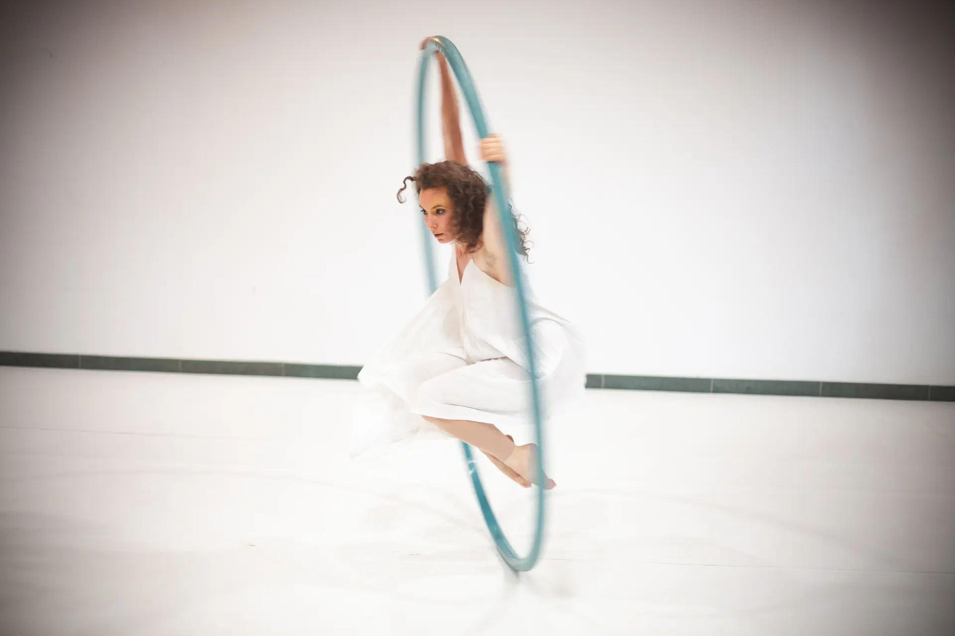 Noémie de la Compagnie l'Arbre danseuse