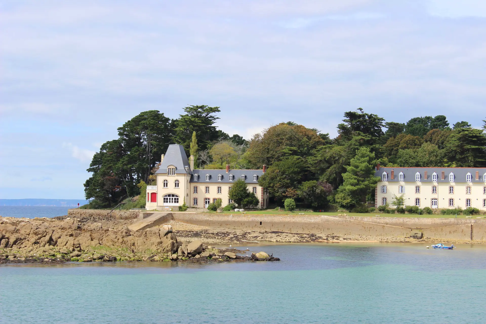 Les quais de l'île Tristan