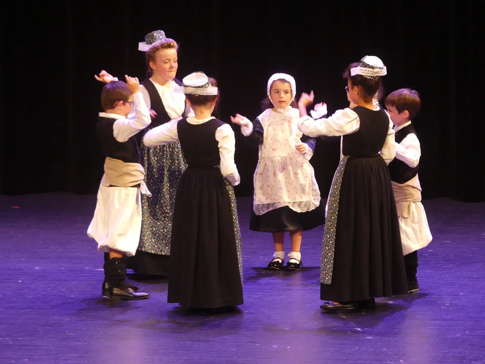 cercle celtique ar pintiged foen (6)