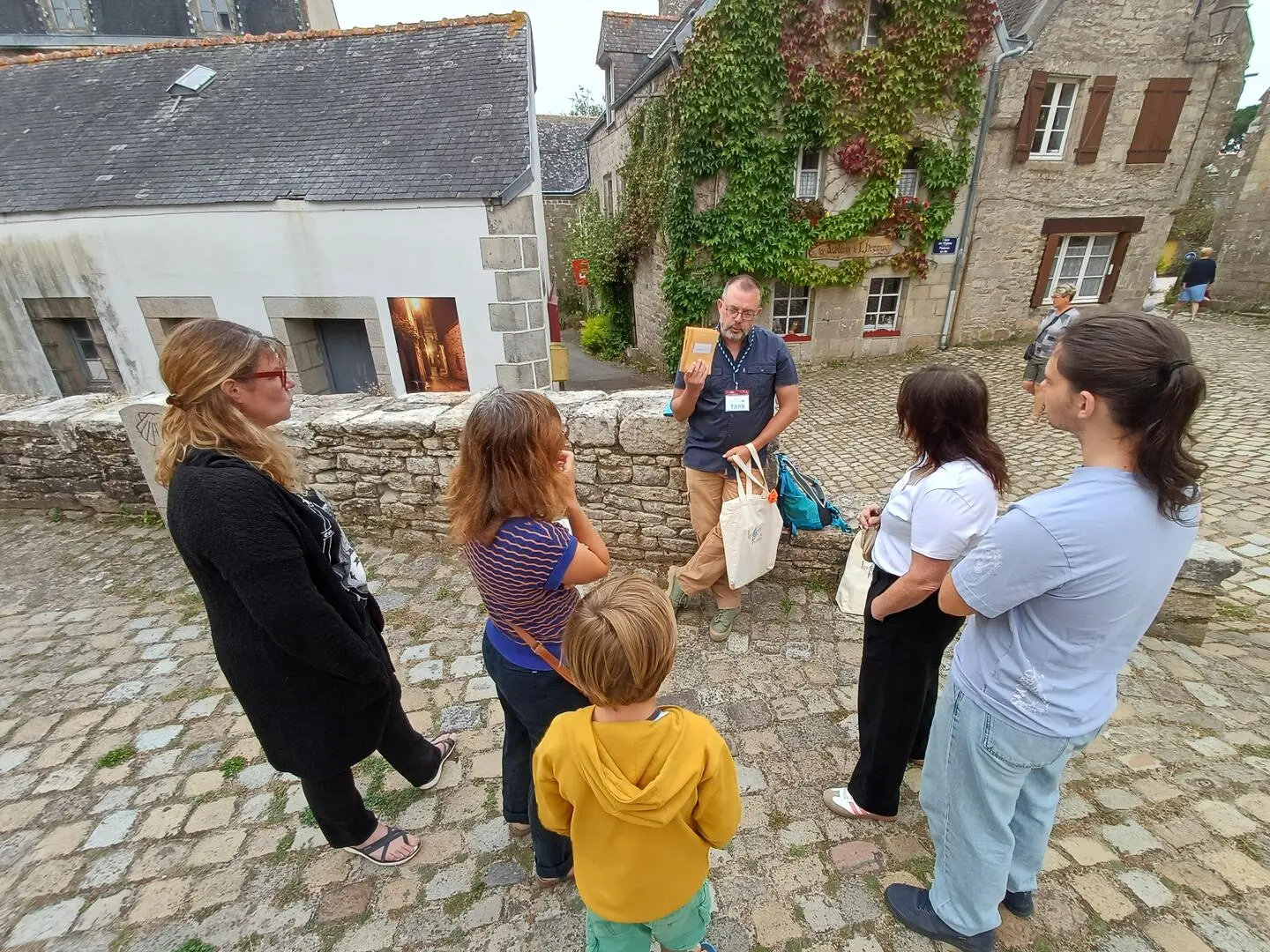 Jeu de piste L'inconnu du Cap à Pont-Croix par Les ArchiKurieux