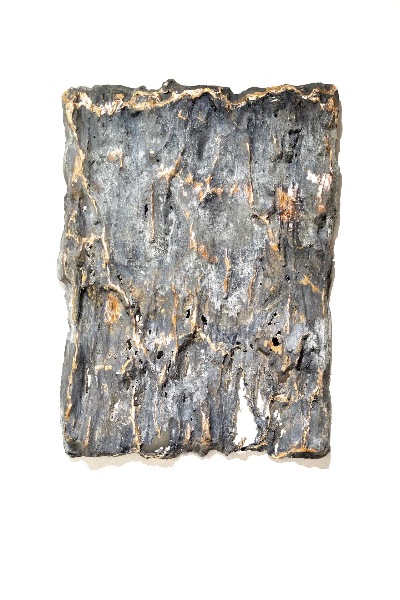 2025_01-Relief-Br_H69x50-wall_piece_MO_3mod-web