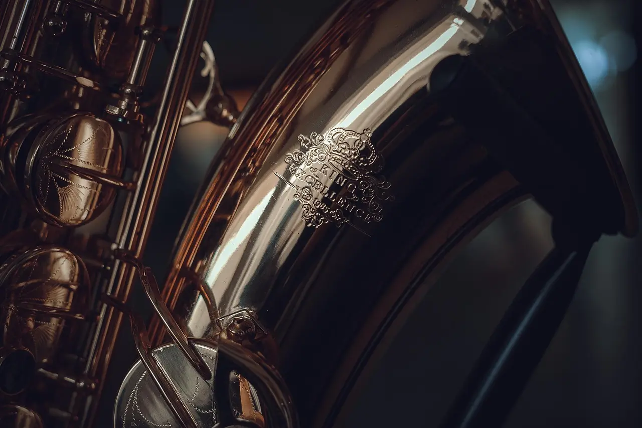 tenor-saxophone-6624725_1280