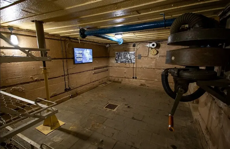 BUNKER