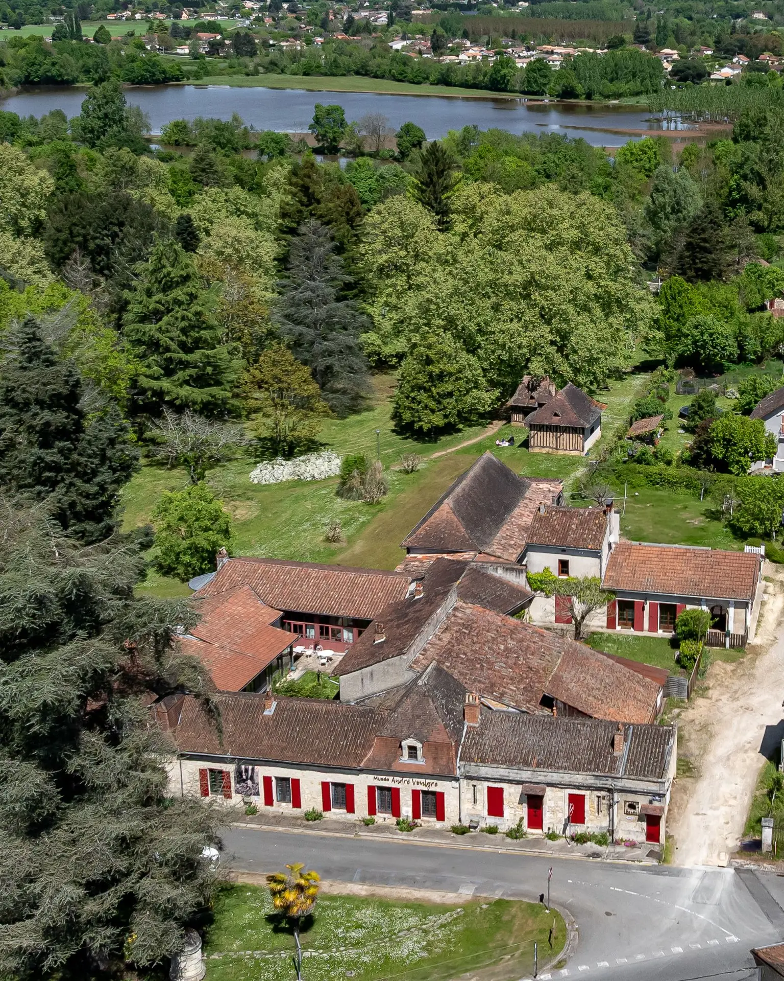 DJI_20250425134135_0085_D_MAVIC3PRO- Musée André Voulgre
