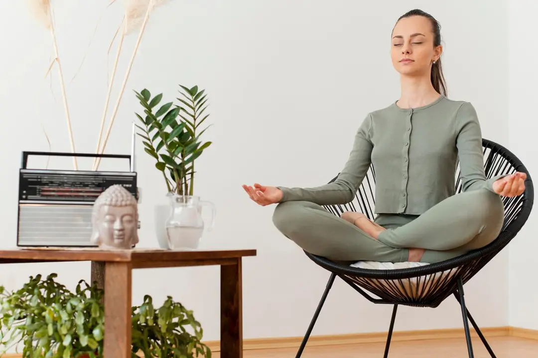 Image-Yoga-sur-chaise