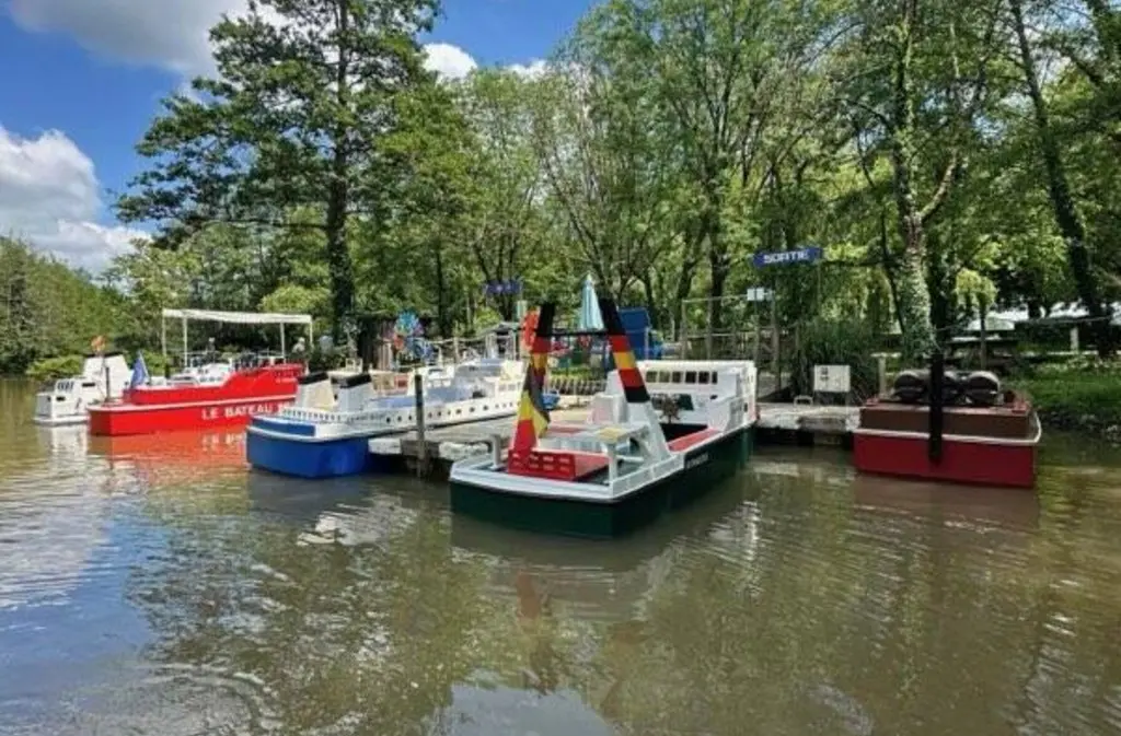 fête du canal - bateaux électriques