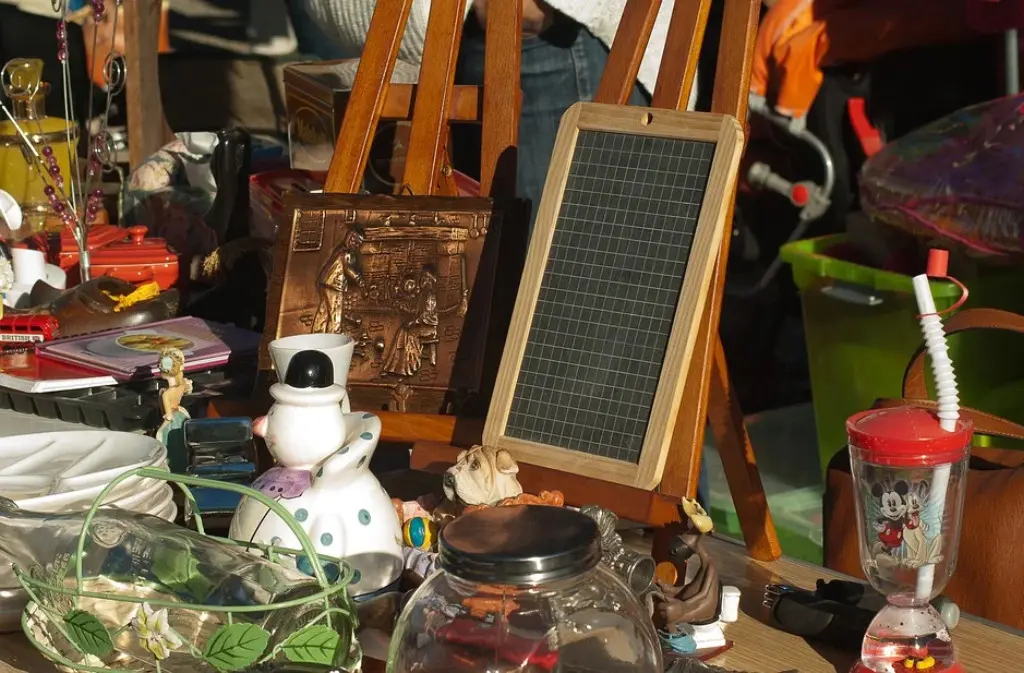 flea-market-1732562_960_720