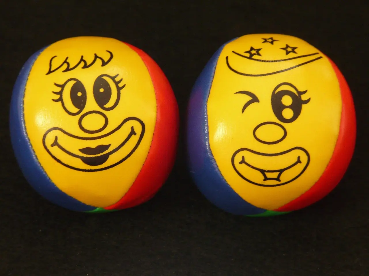 juggling-balls-7942_1280