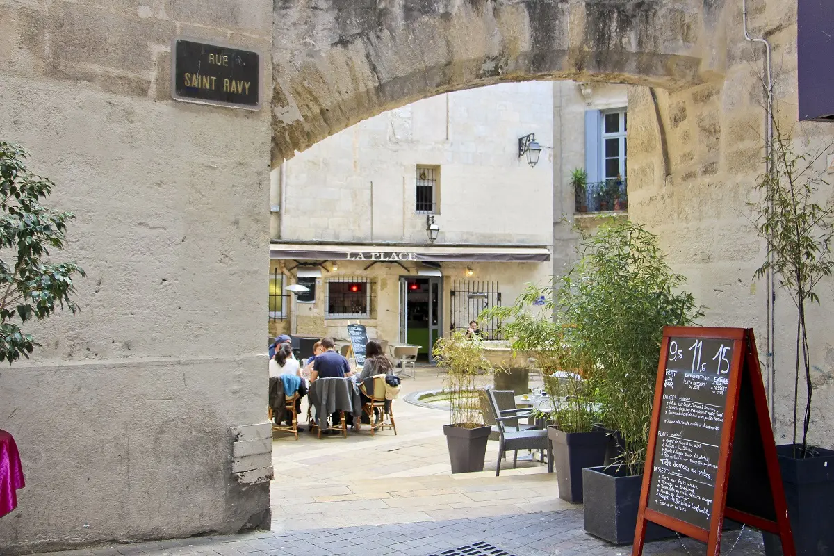 Place Saint Ravy