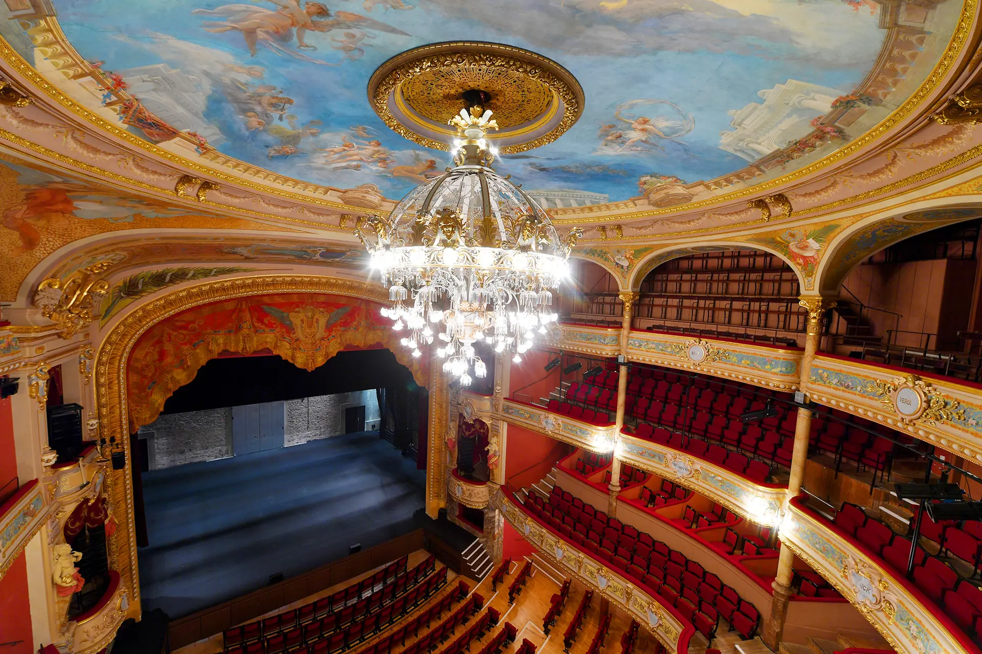 theatre-moliere-sete-grande-salle-lustre-marc-ginot