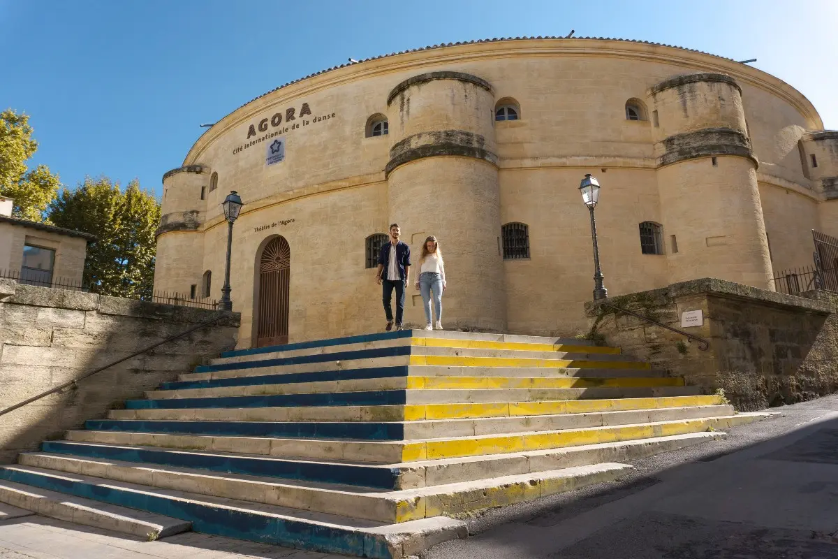 Agora