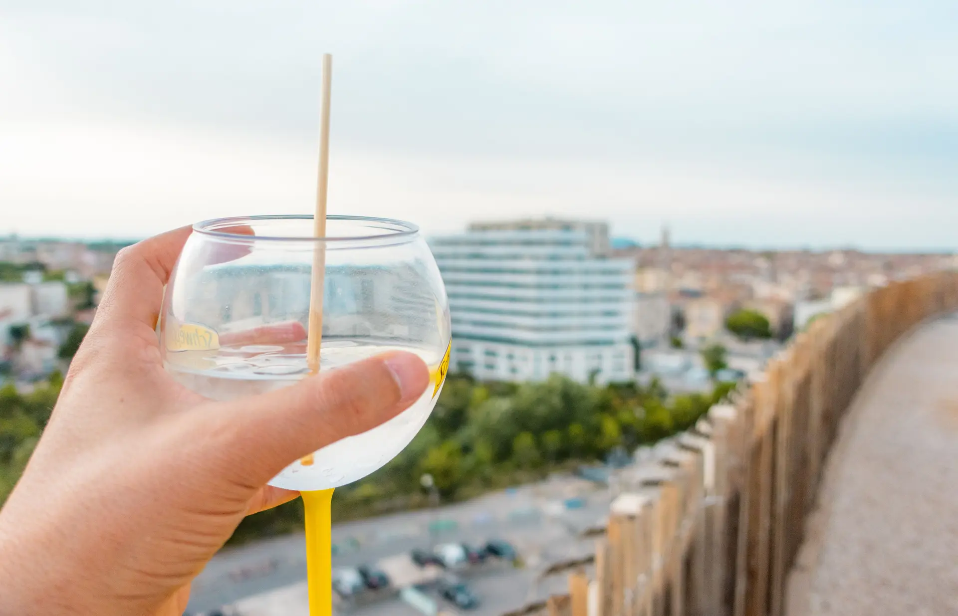 DE LA TOUR DE LA BABOTE AU NOUVEAU SAINT-ROCH : APÉRO AU SOMMET