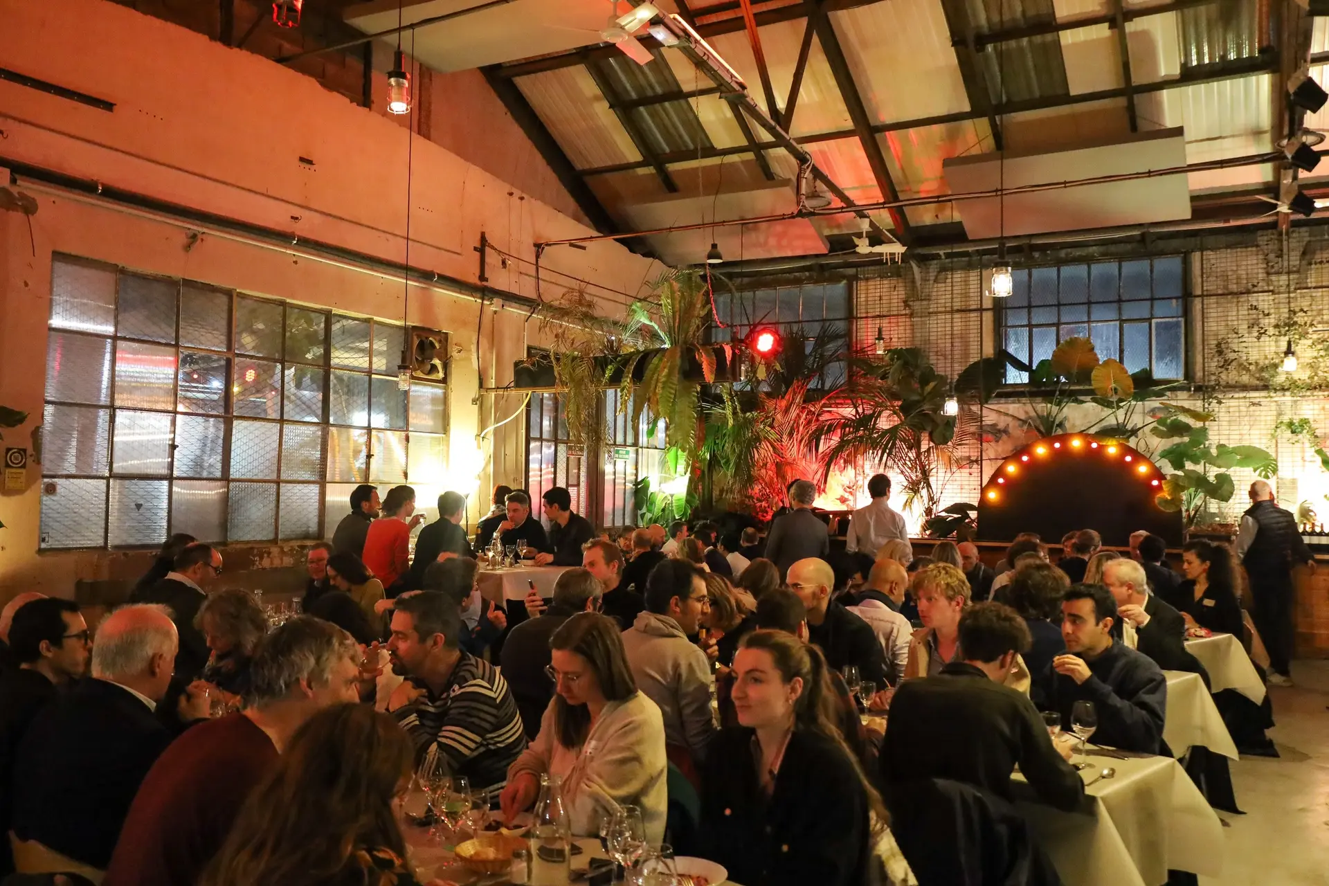 Café_dîner assis 2