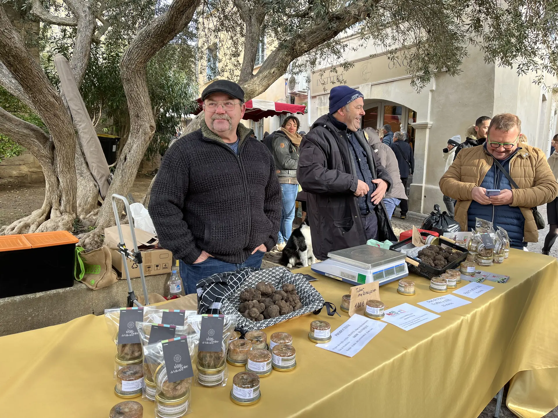FÊTE DE LA TRUFFE À SAINT-GENIÈS-DES-MOURGUES