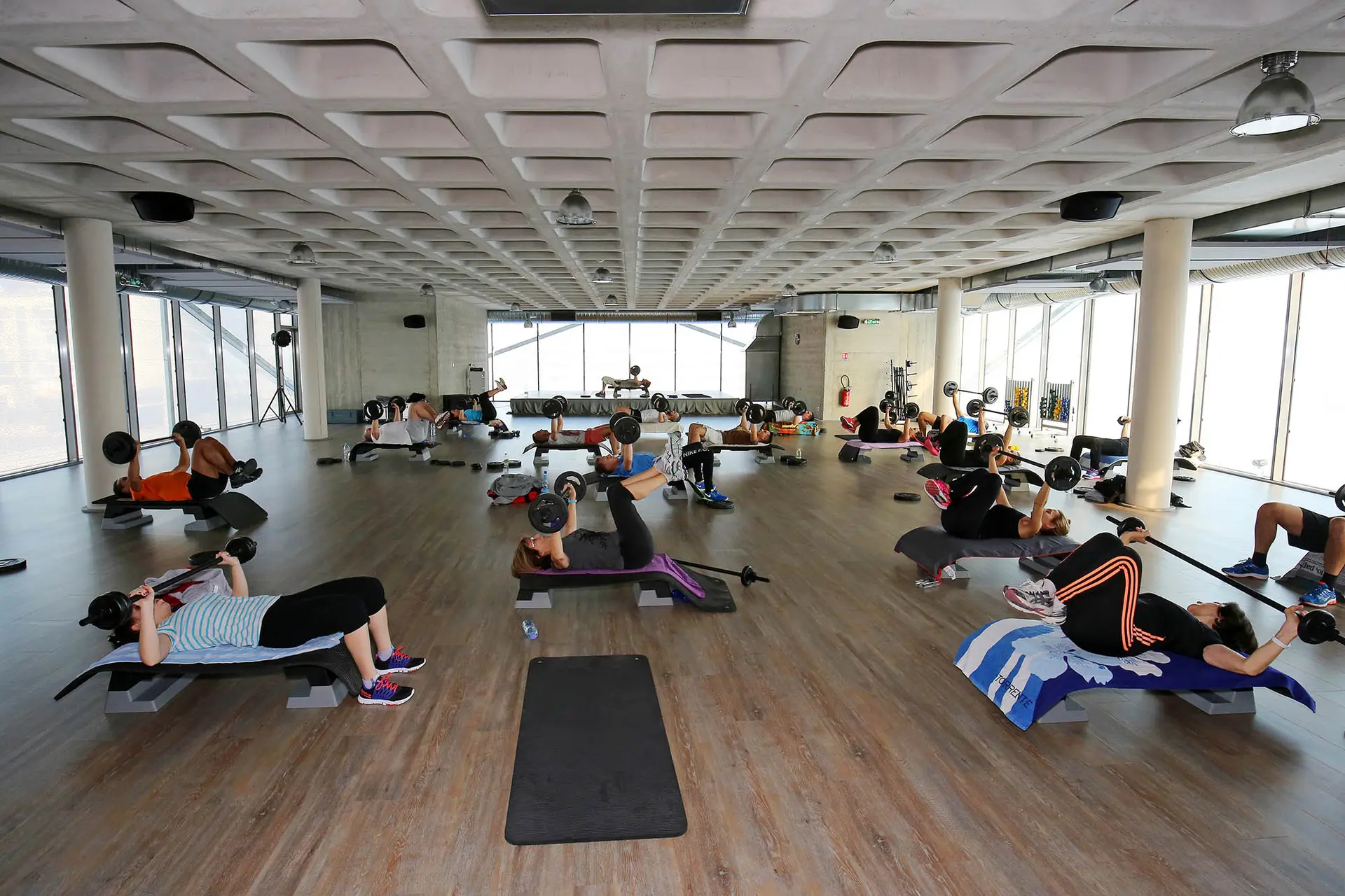 Salle de cours collectifs / Le Nuage Forme