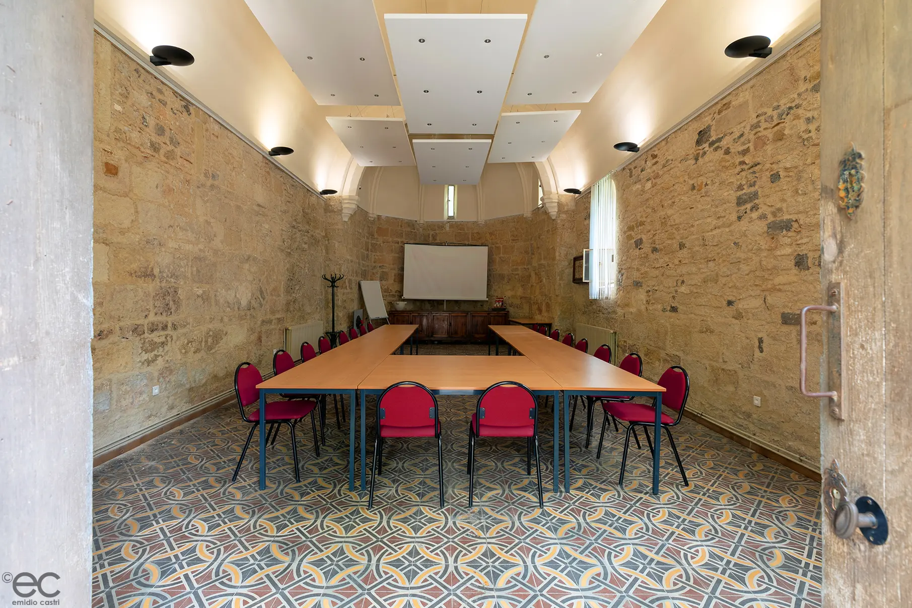 Maguelone-Chapelle-interieur-3
