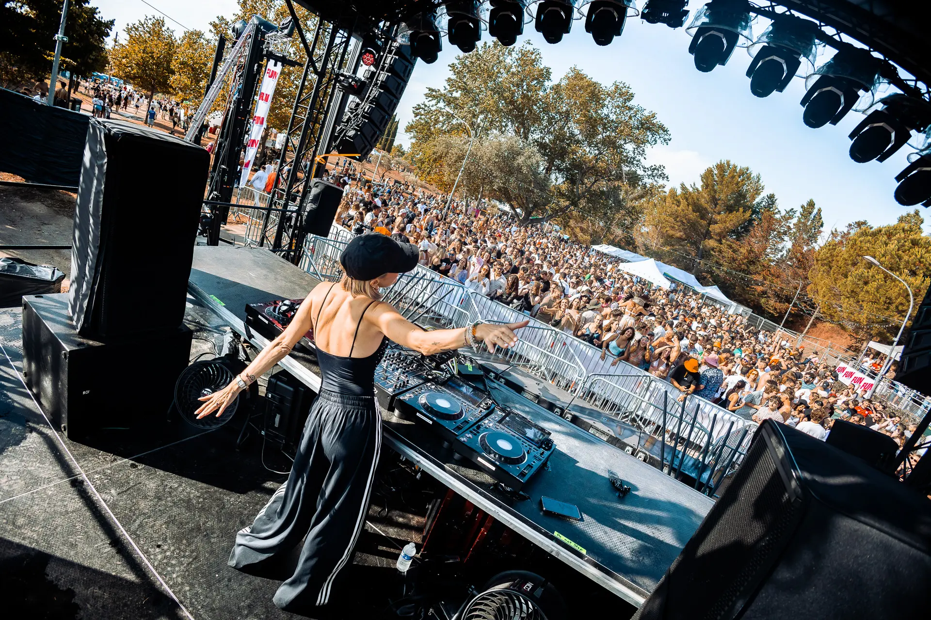 SOLAR FESTIVAL (268)