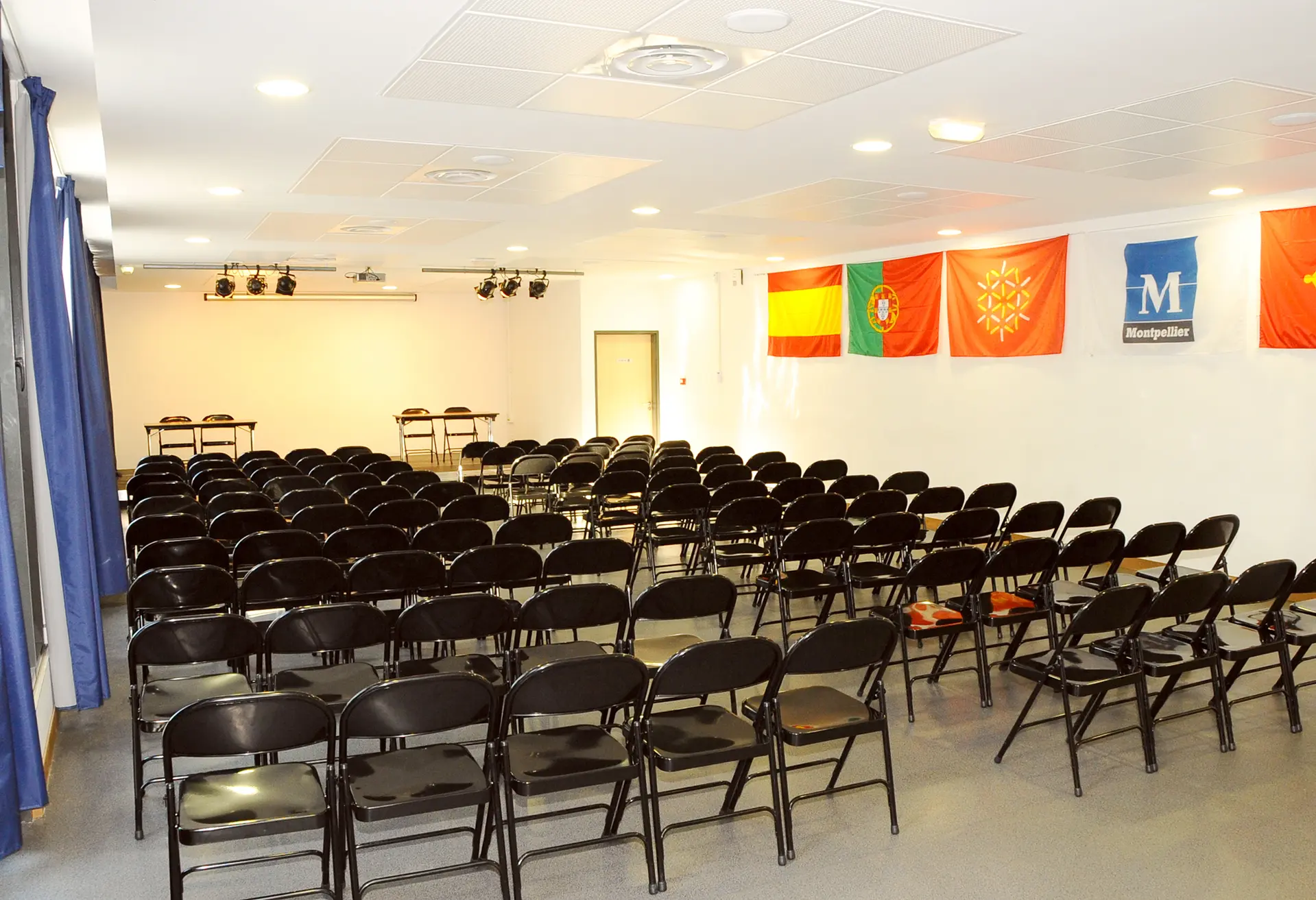 Salle polyvalente Espace  Jacques 1 d’Aragon