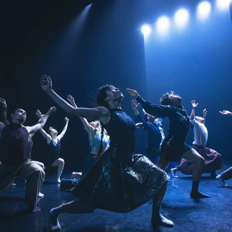 Theatre-of-Dreams©Todd-MacDonald-750x750