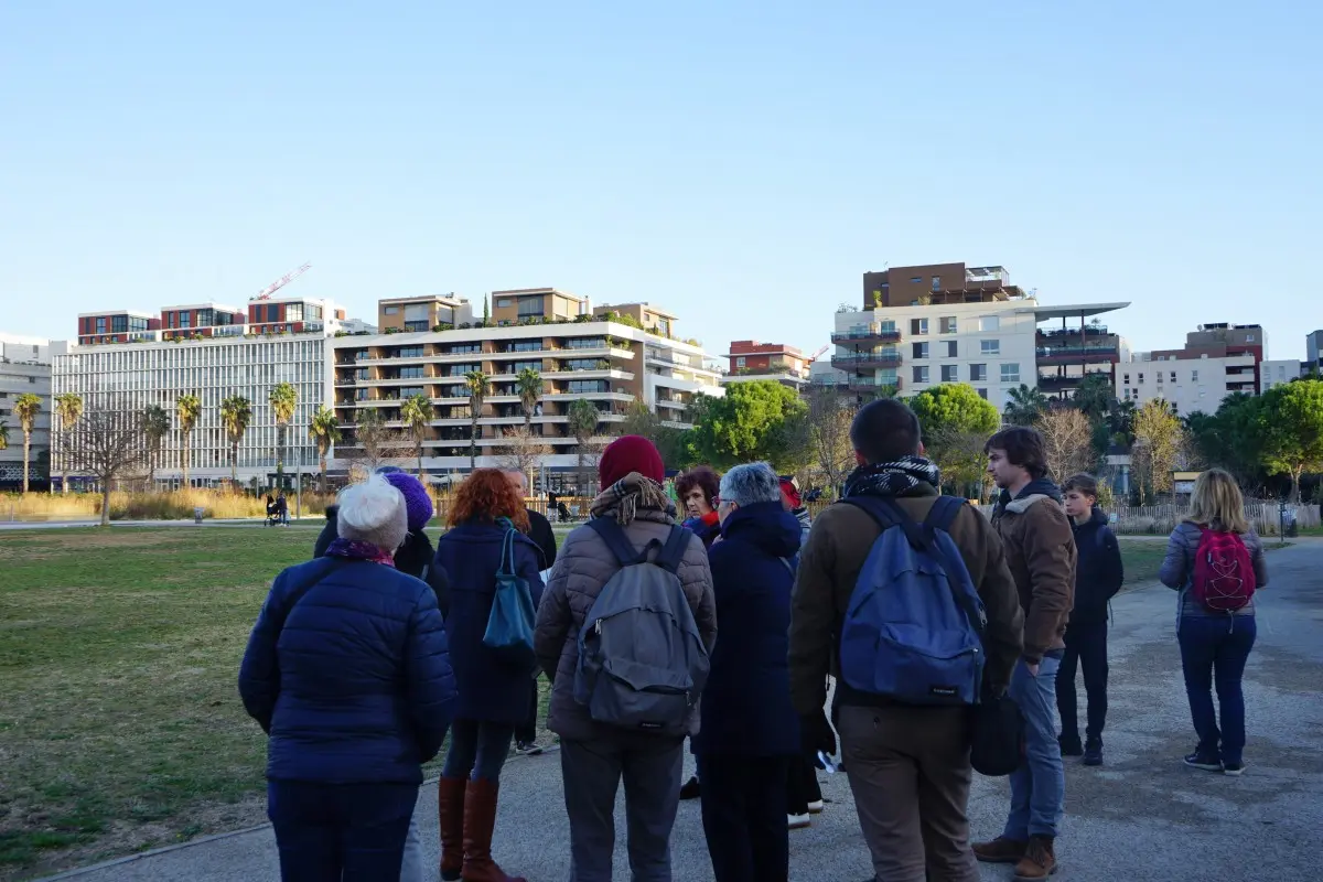 SECRETS DE TOURNAGE DANS LES QUARTIERS CONTEMPORAINS