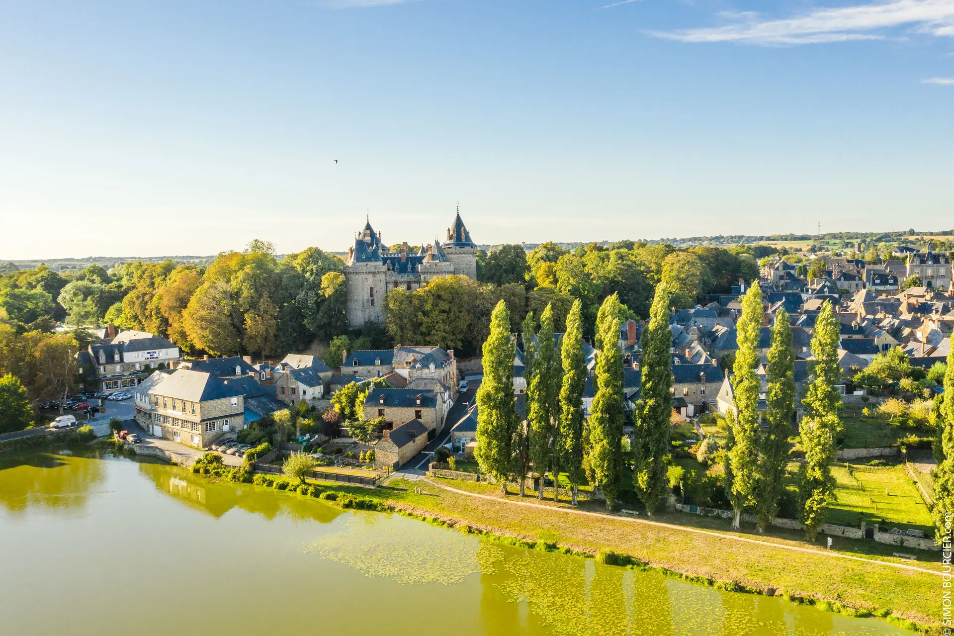 Vue sur Combourg