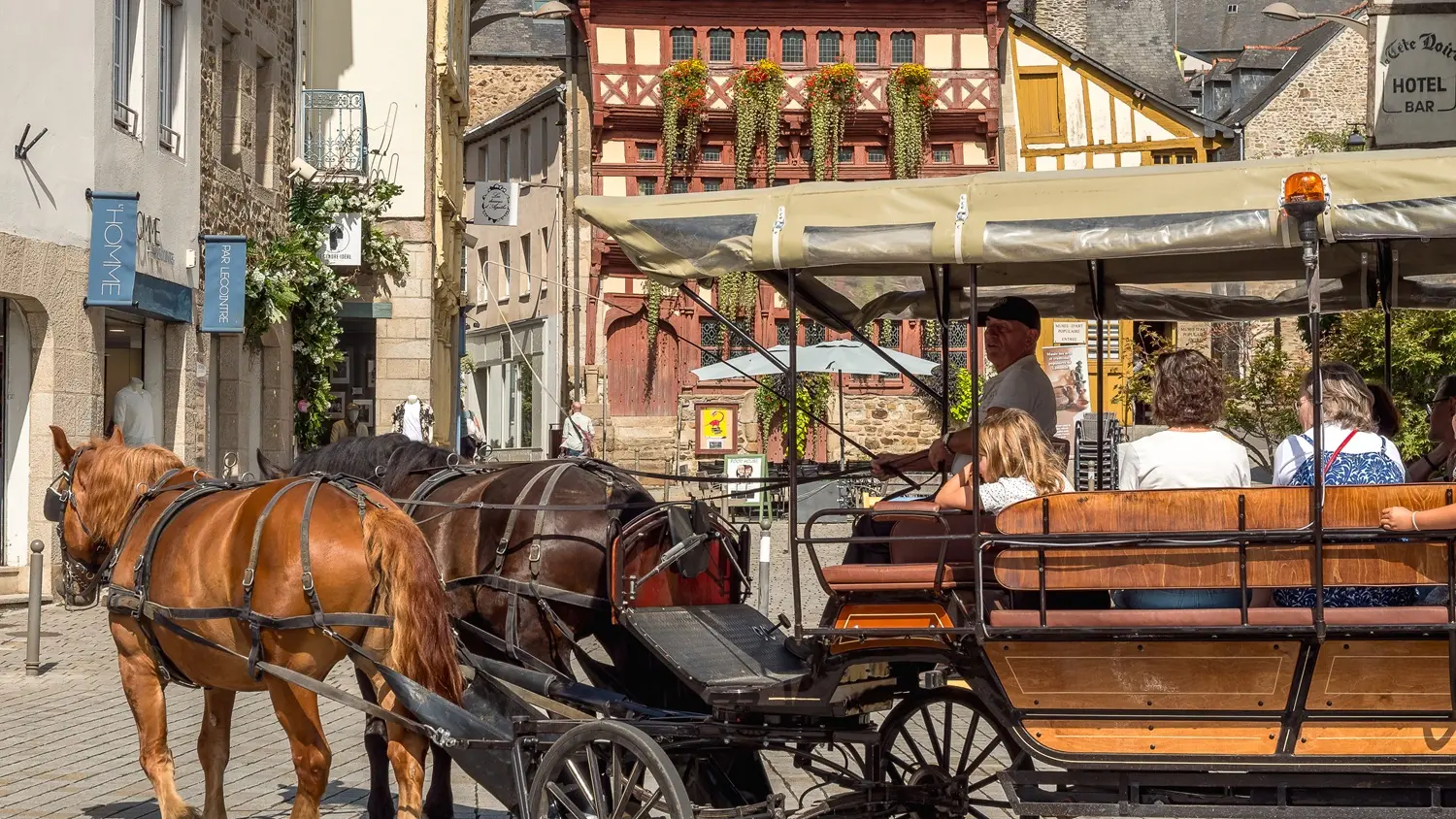 Balade en calèche Lamballe ©OTCELA